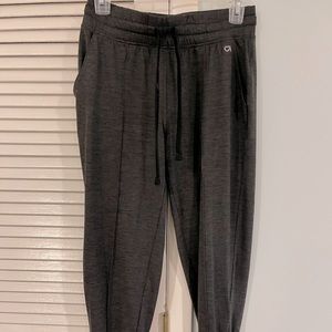 NWOT GAP XS Tech Jersey Joggers